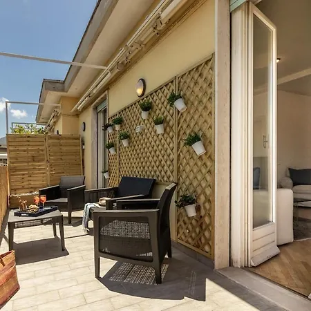 A Casa - Attico Di Lusso Con Terrazza - Mytouristhome Appartamento La Spezia