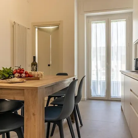 A Casa - Attico Di Lusso Con Terrazza - Mytouristhome Appartamento La Spezia