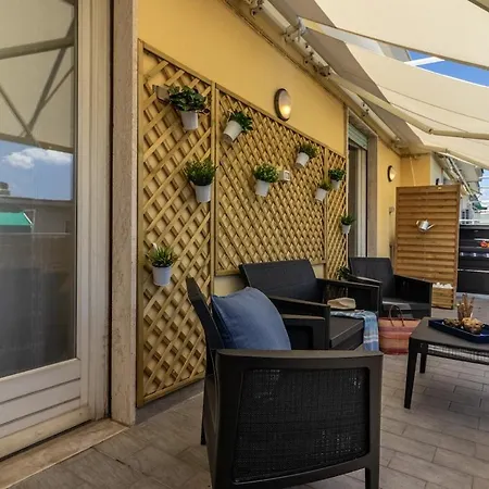Appartamento A Casa - Attico Di Lusso Con Terrazza - Mytouristhome La Spezia